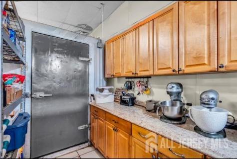 275 Amboy Avenue Metuchen NJ 08840