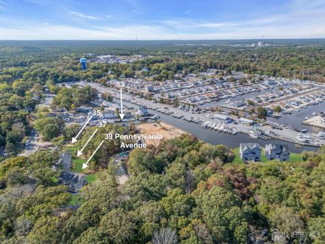 41 Pennsylvania Avenue Ocean Twp NJ 08758