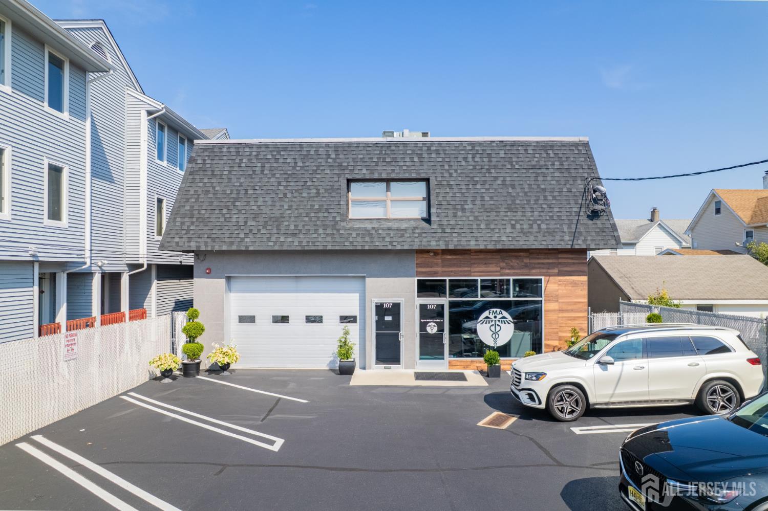 107 Stuyvesant Avenue Lyndhurst NJ 07071