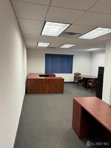 76 Main Street Woodbridge Proper NJ 07095