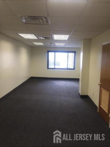 76 Main Street Woodbridge Proper NJ 07095
