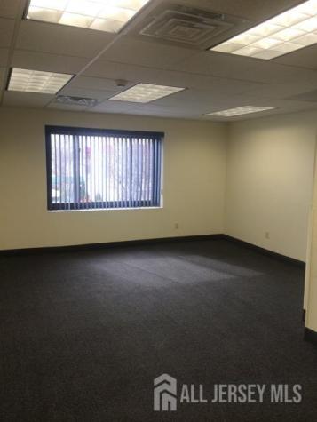 76 Main Street Woodbridge Proper NJ 07095