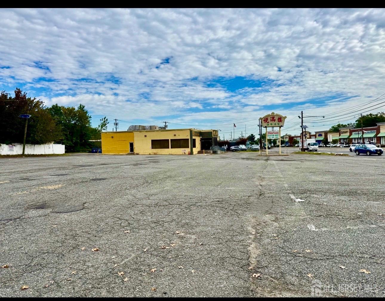 1021 Us 1 South Highway Avenel NJ 07001