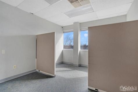 1656 Oak Tree Road Edison NJ 08820
