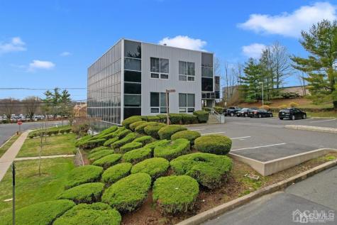 1656 Oak Tree Road Edison NJ 08820