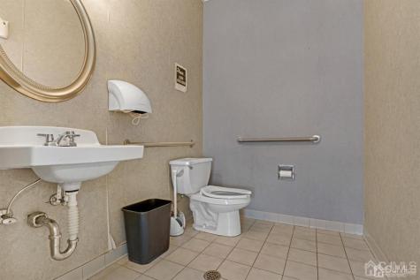 1656 Oak Tree Road Edison NJ 08820