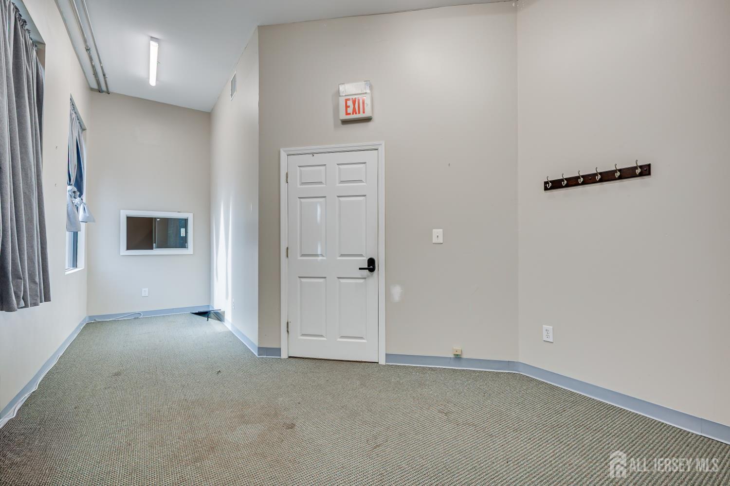 161 Lincoln Highway Edison NJ 08820