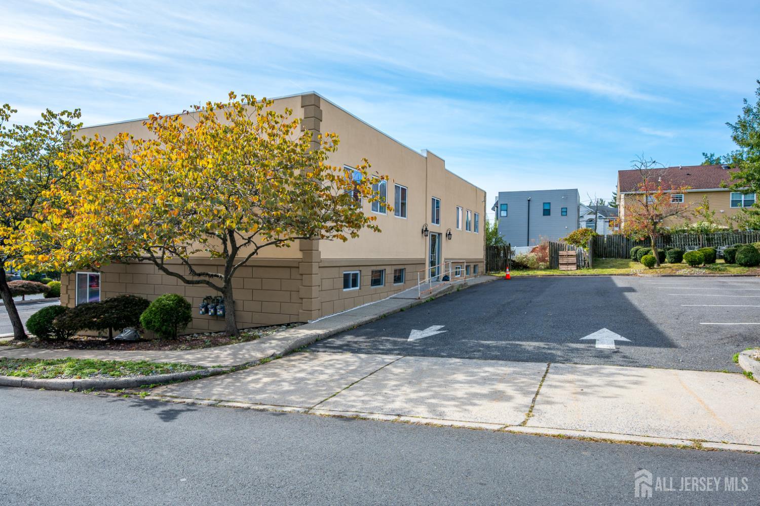72 State Route 27 Edison NJ 08820