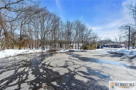 3960 Highway 516 Highway Old Bridge NJ 07747