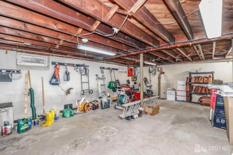 279 Amboy Avenue Woodbridge Proper NJ 07095