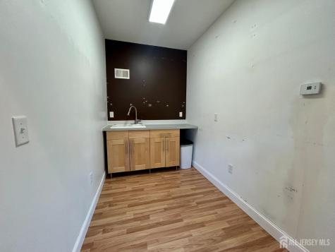 49 Woodbridge Avenue Highland Park NJ 08904