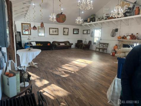 289 High Street Metuchen NJ 08840