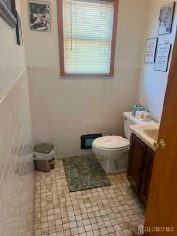 330 Bordentown Avenue South Amboy NJ 08879