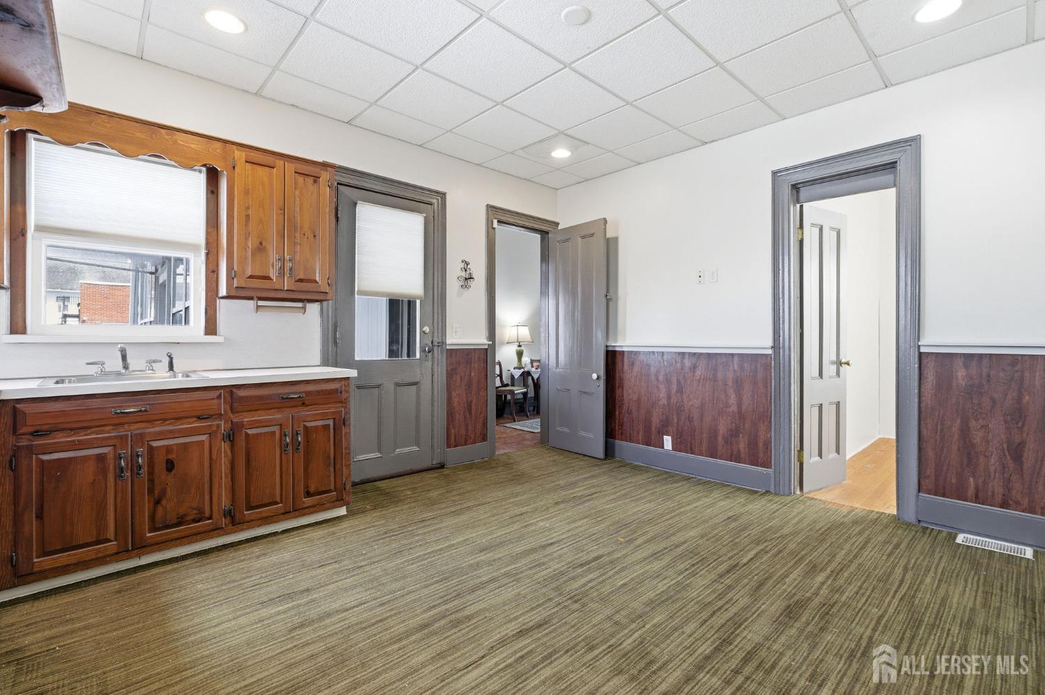 30 W Somerset Street W Raritan NJ 08869