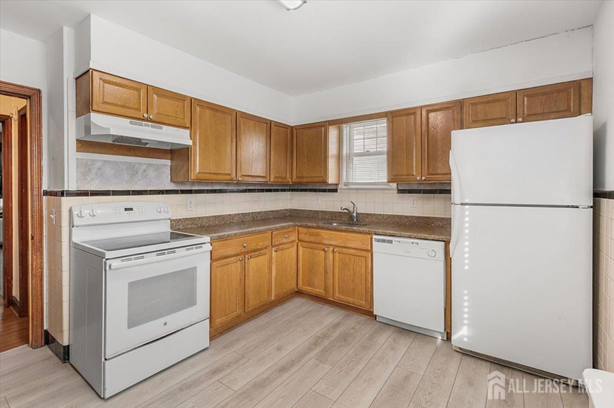 125 Lincoln Avenue Carteret NJ 07008