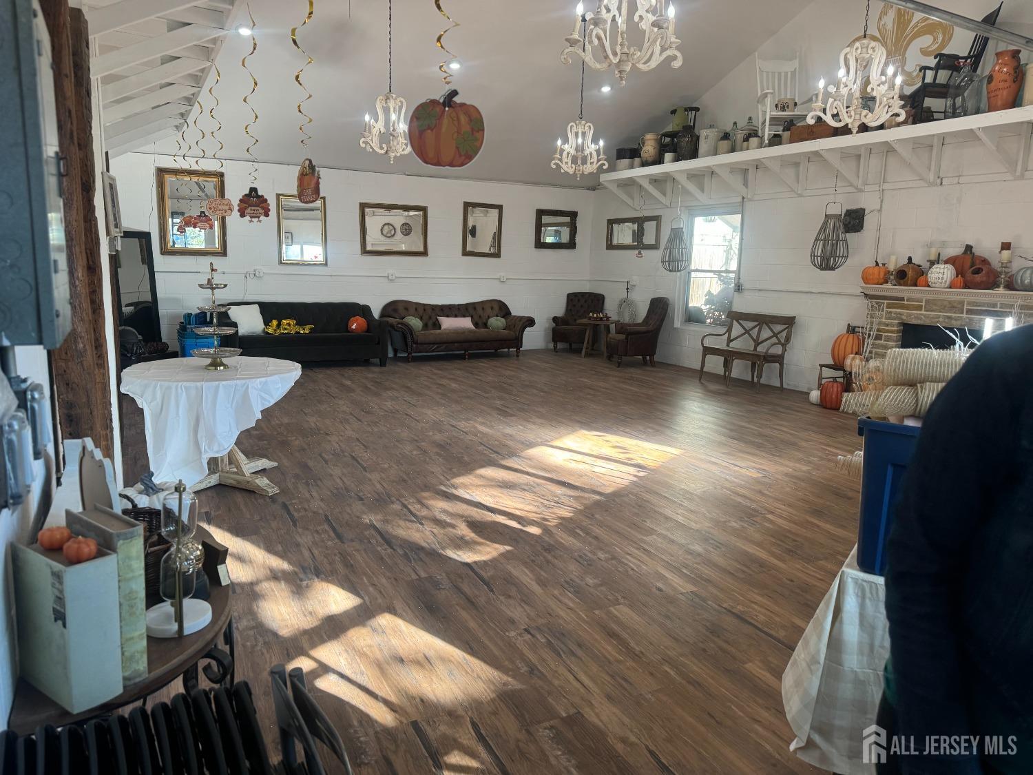 289 High Street Metuchen NJ 08840