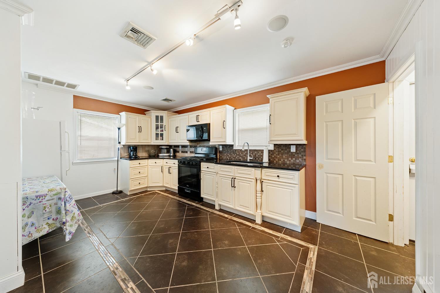 400 Us Highway 206 Hillsborough NJ 08844