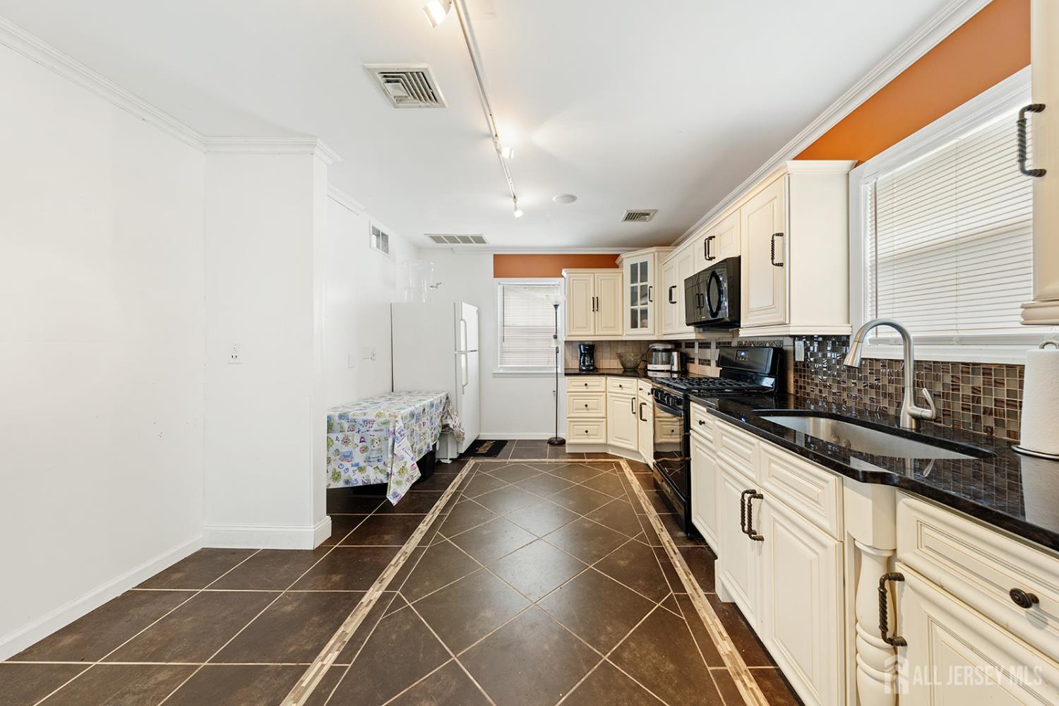 400 Us Highway 206 Hillsborough NJ 08844
