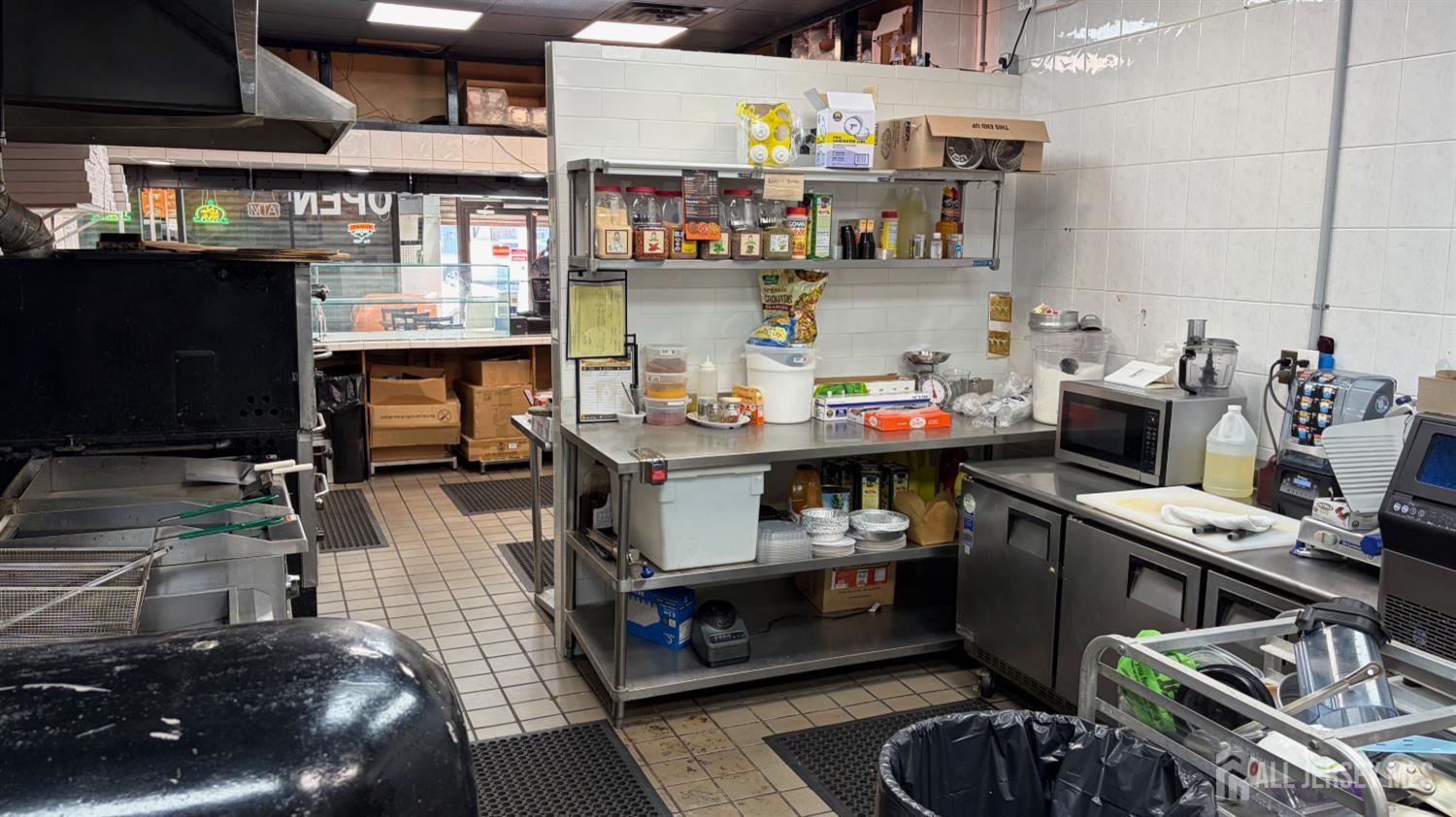 617 Kennedy Boulevard North Bergen NJ 07047