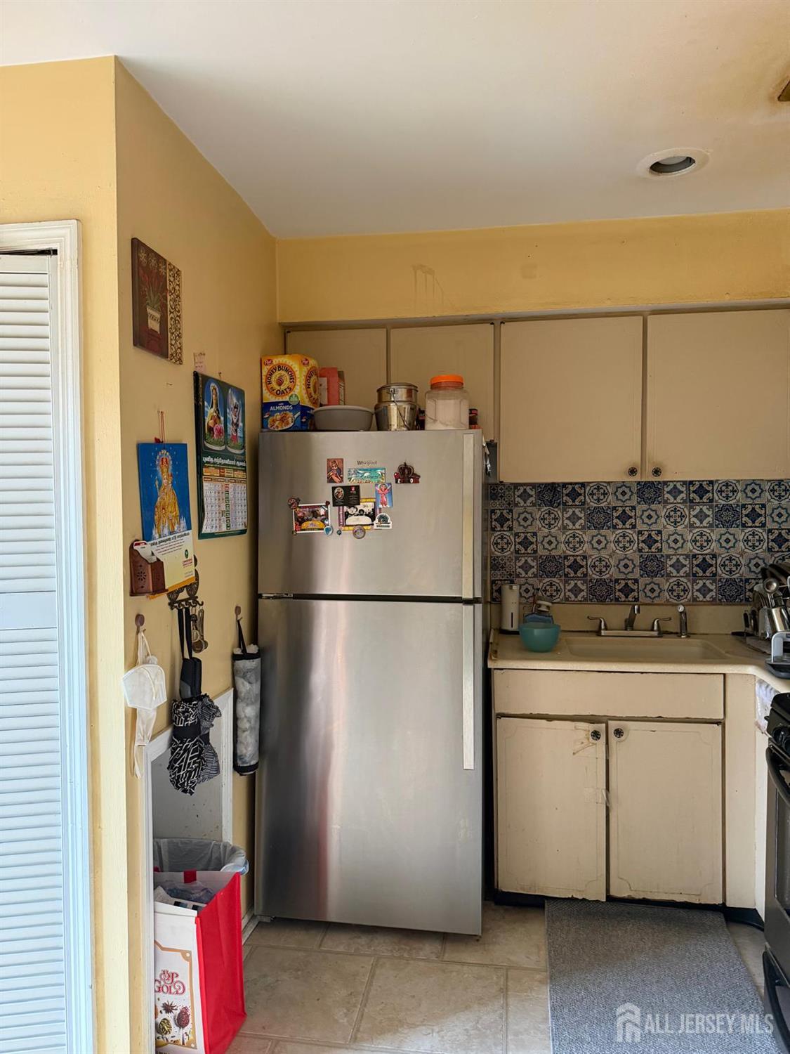 192 Evergreen Road Edison NJ 08837
