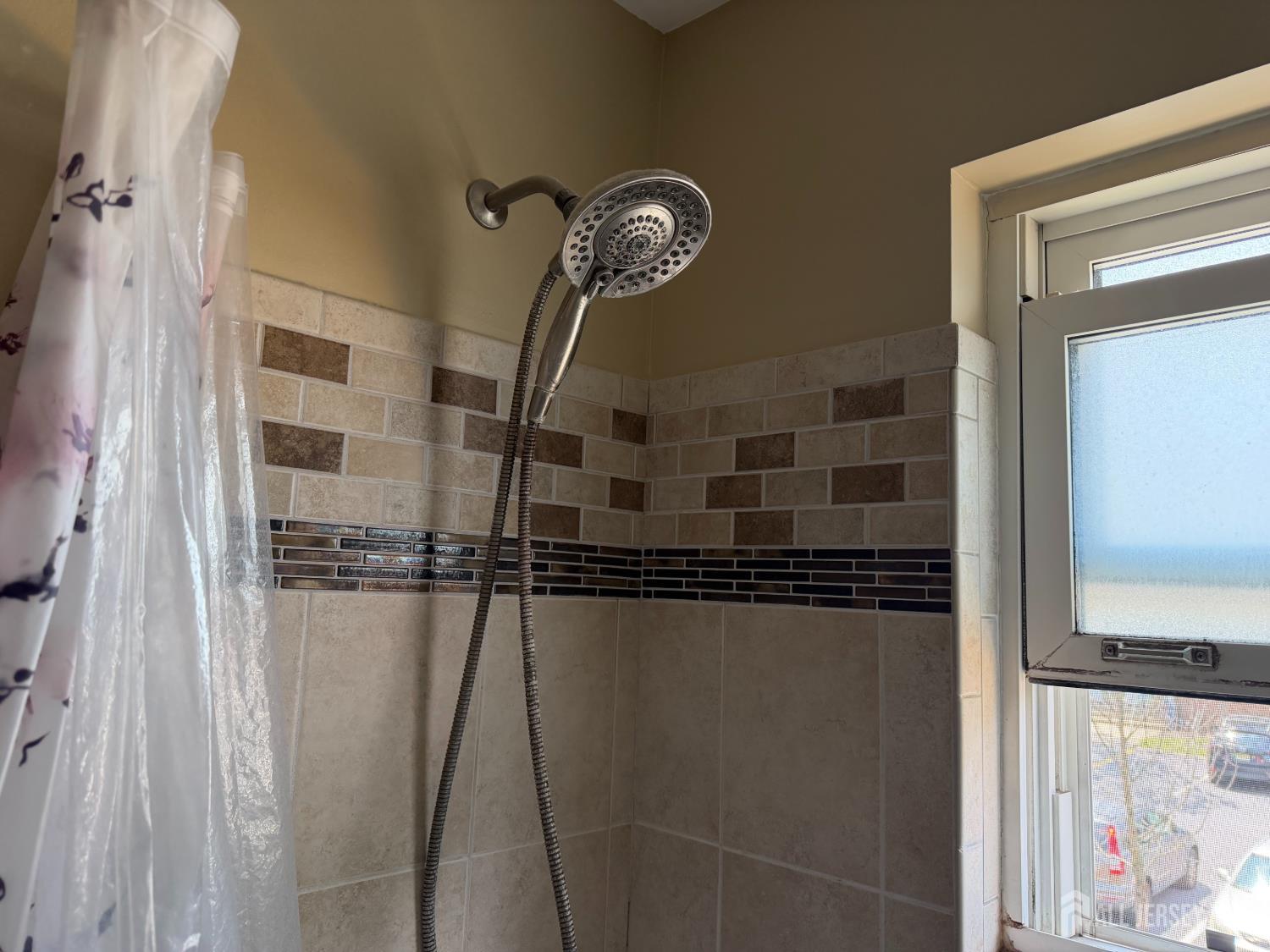 160 Evergreen Road Edison NJ 08837