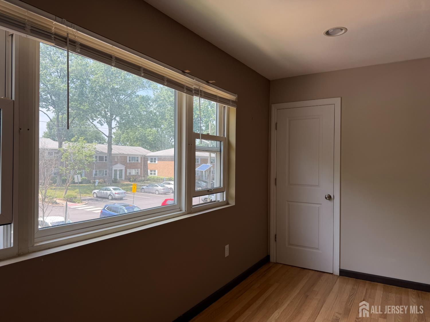 160 Evergreen Road Edison NJ 08837