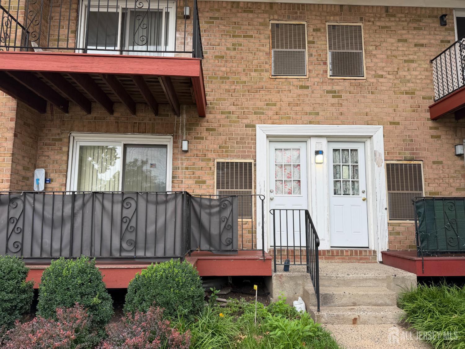 160 Evergreen Road Edison NJ 08837