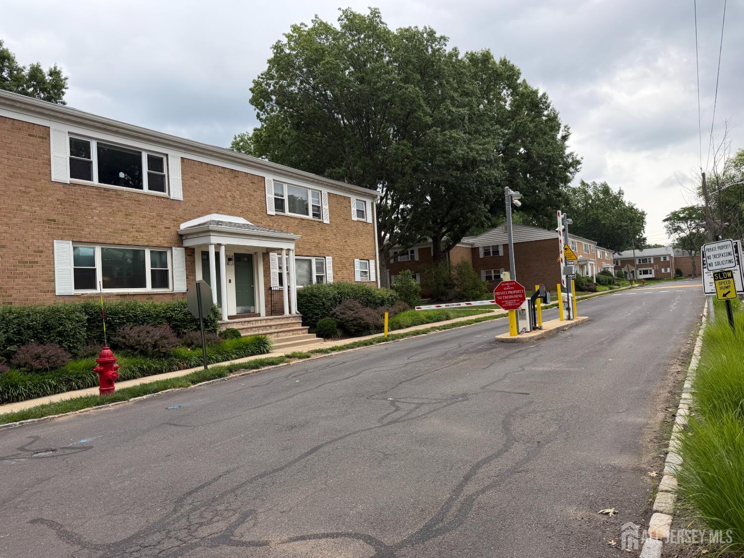 160 Evergreen Road Edison NJ 08837