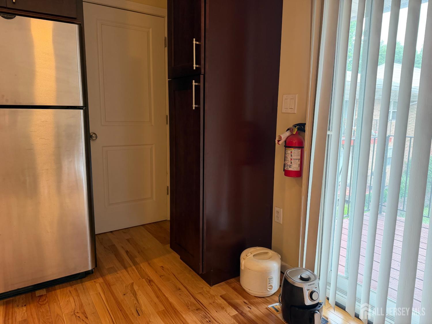 160 Evergreen Road Edison NJ 08837