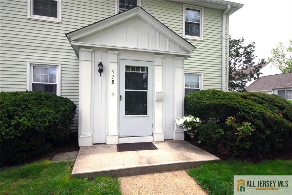 97 Glenwood Lane Monroe NJ 08831