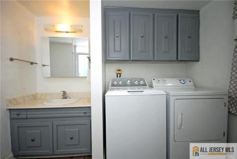 97 Glenwood Lane Monroe NJ 08831
