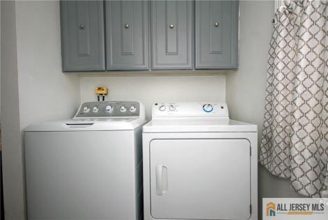 97 Glenwood Lane Monroe NJ 08831