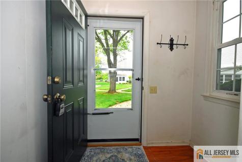 97 Glenwood Lane Monroe NJ 08831
