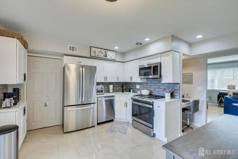 37 Judson Street Edison NJ 08337