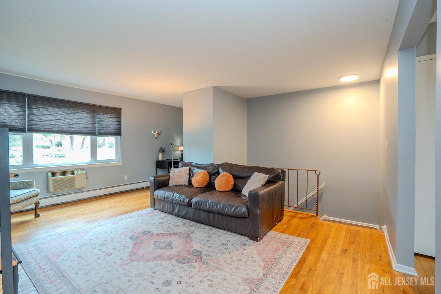 93 Fox Road Edison NJ 08817