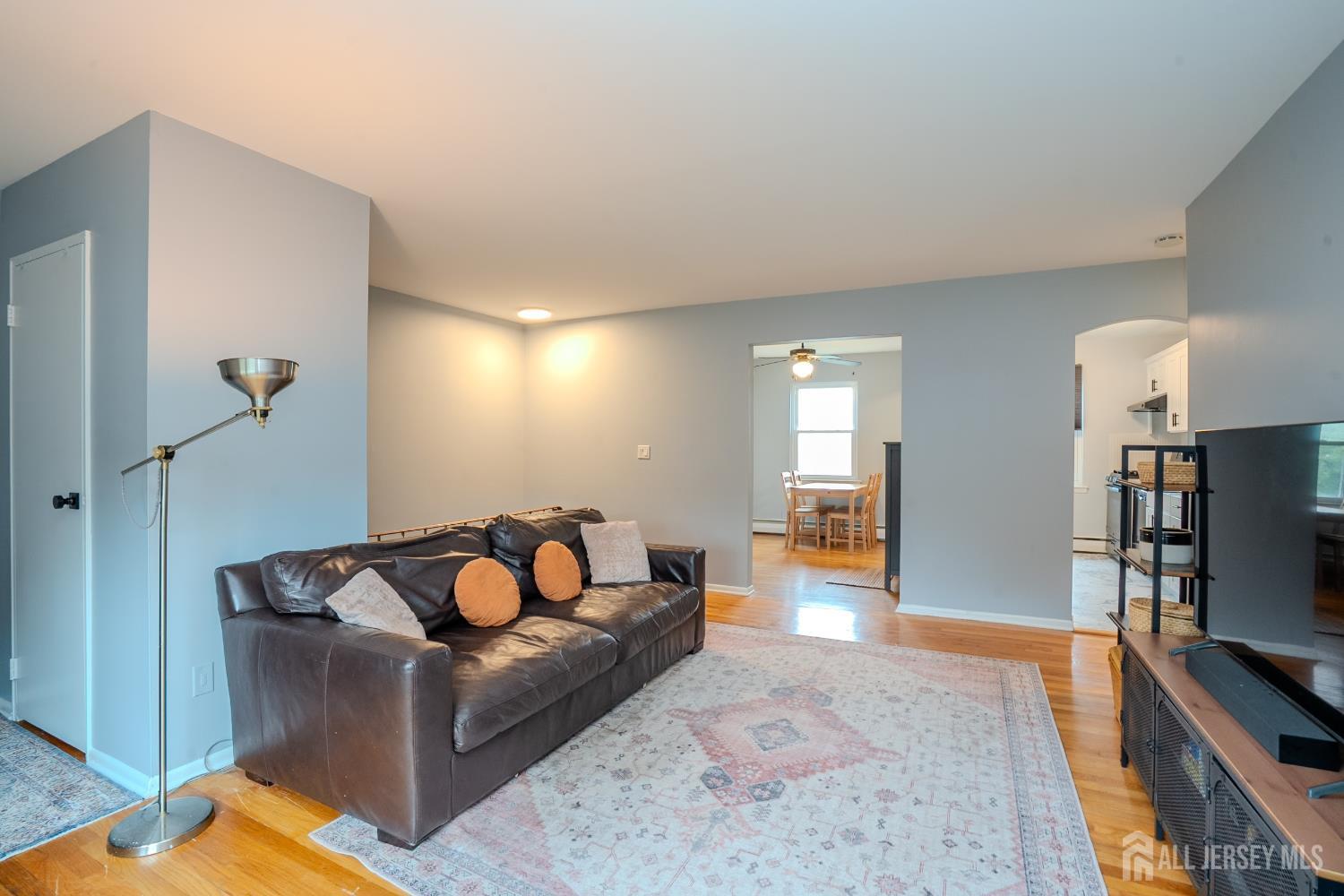93 Fox Road Edison NJ 08817