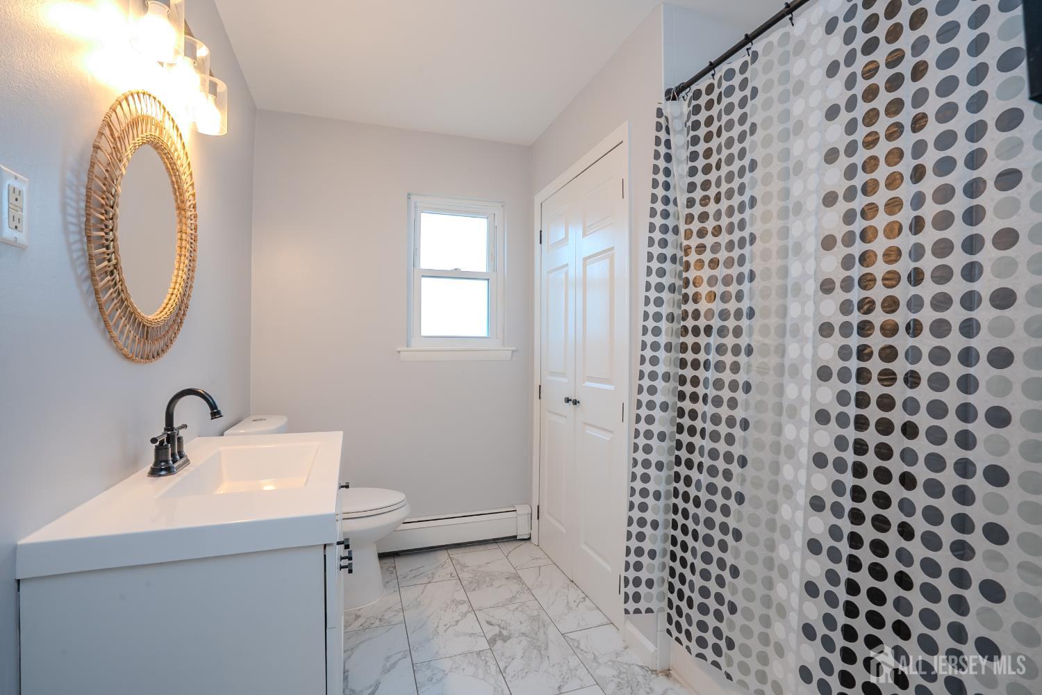 93 Fox Road Edison NJ 08817