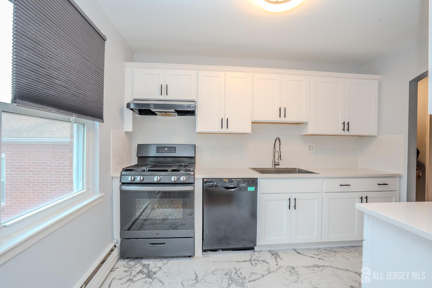 93 Fox Road Edison NJ 08817