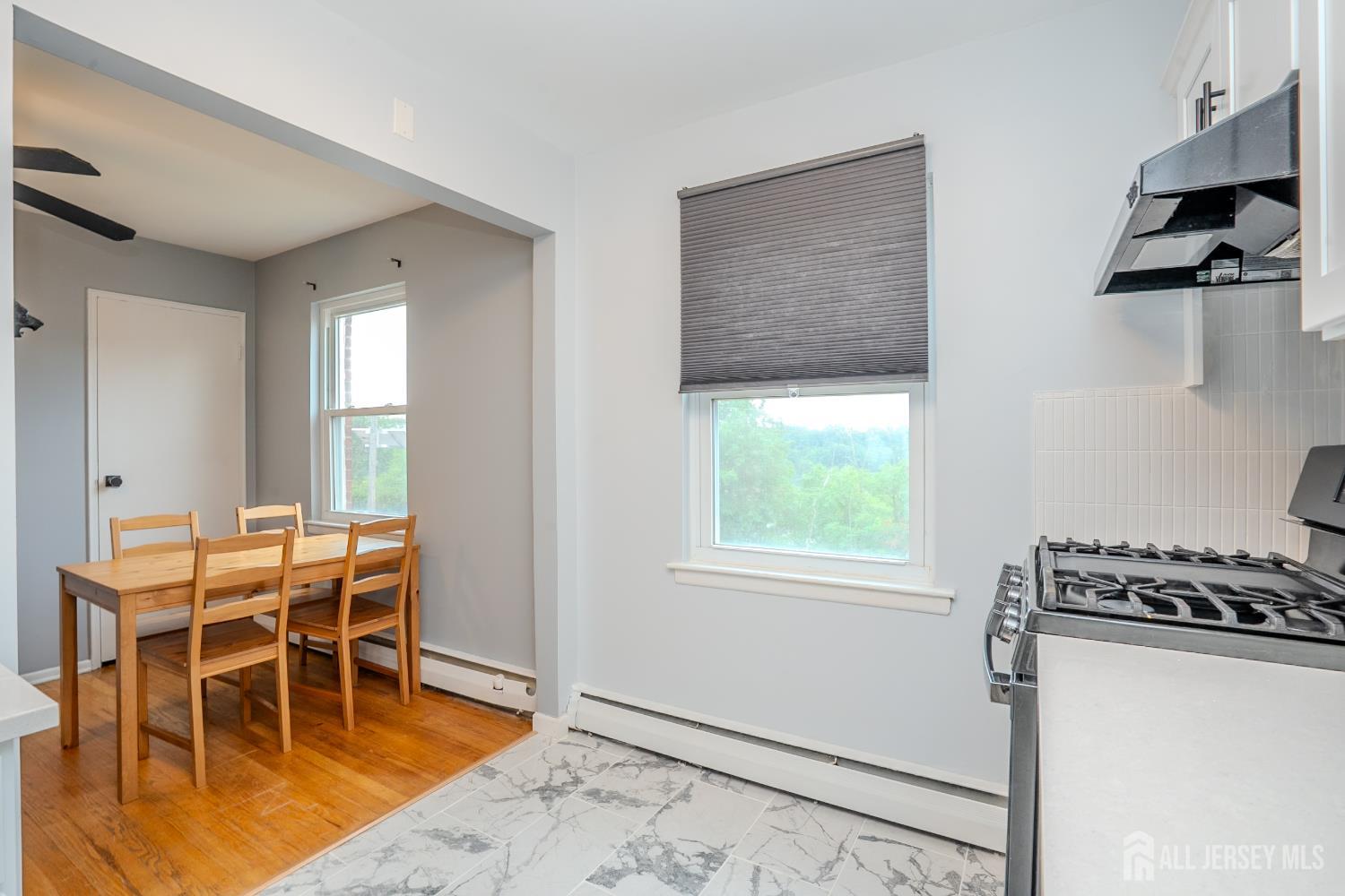93 Fox Road Edison NJ 08817
