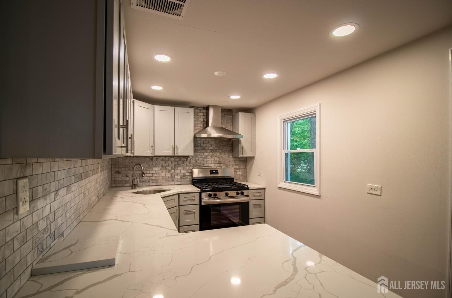 21 Keats Road North Brunswick NJ 08902
