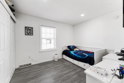 38 Helen Avenue Avenel NJ 07001