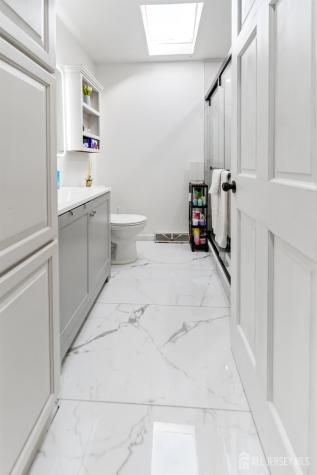 38 Helen Avenue Avenel NJ 07001