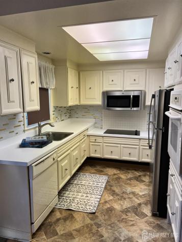 107 Hanover Lane Monroe NJ 08831