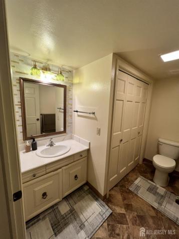 107 Hanover Lane Monroe NJ 08831