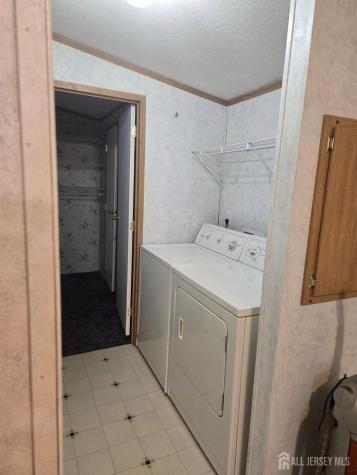 8 3RD Street Avenel NJ 07001