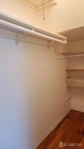 182 Evergreen Road Edison NJ 08837