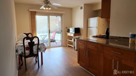 182 Evergreen Road Edison NJ 08837