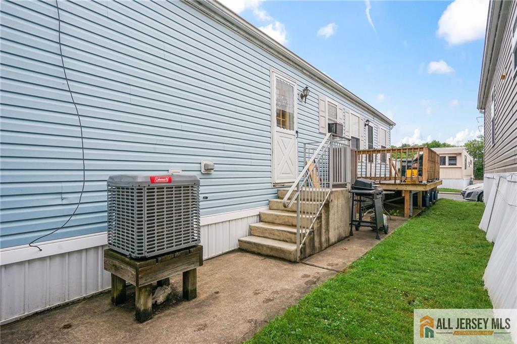 4 Jessie Lane Avenel NJ 07001