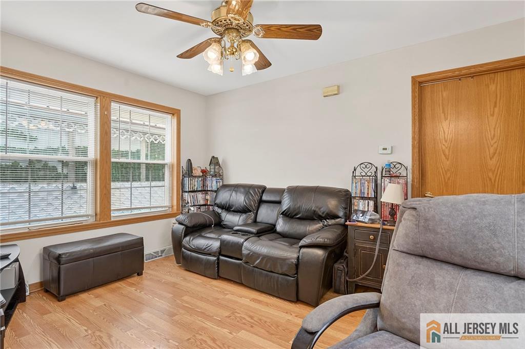 4 Jessie Lane Avenel NJ 07001