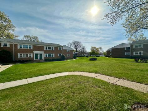 187 Evergreen Road Edison NJ 08837